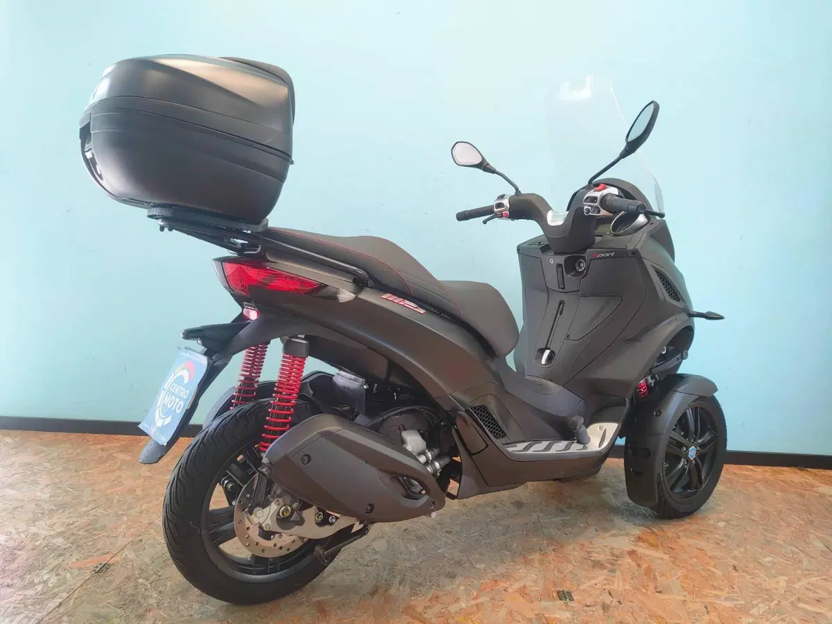 Piaggio MP3 300 ABS Hpe (2021 - 24) (6)