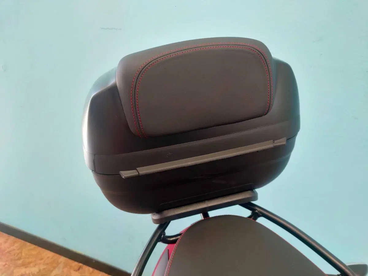 Piaggio MP3 300 ABS Hpe (2021 - 24) (15)