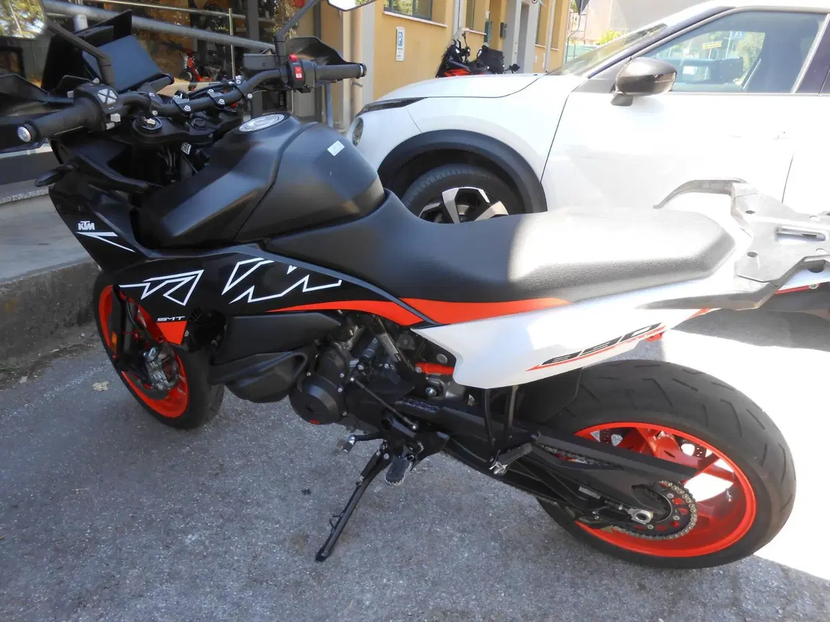 KTM 890 SMT (2023 - 25) (2)