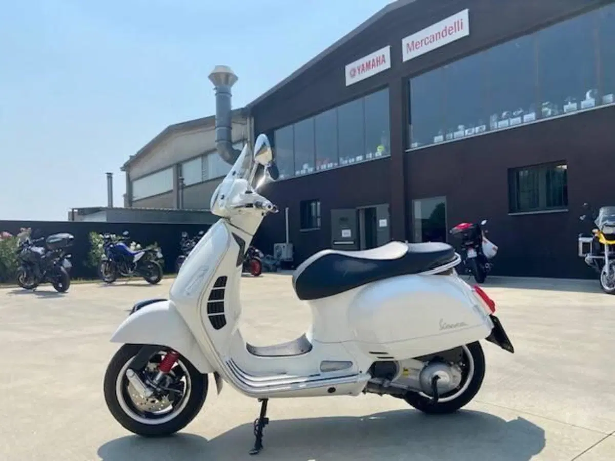 Vespa GTS 300 Super (2017 - 18)