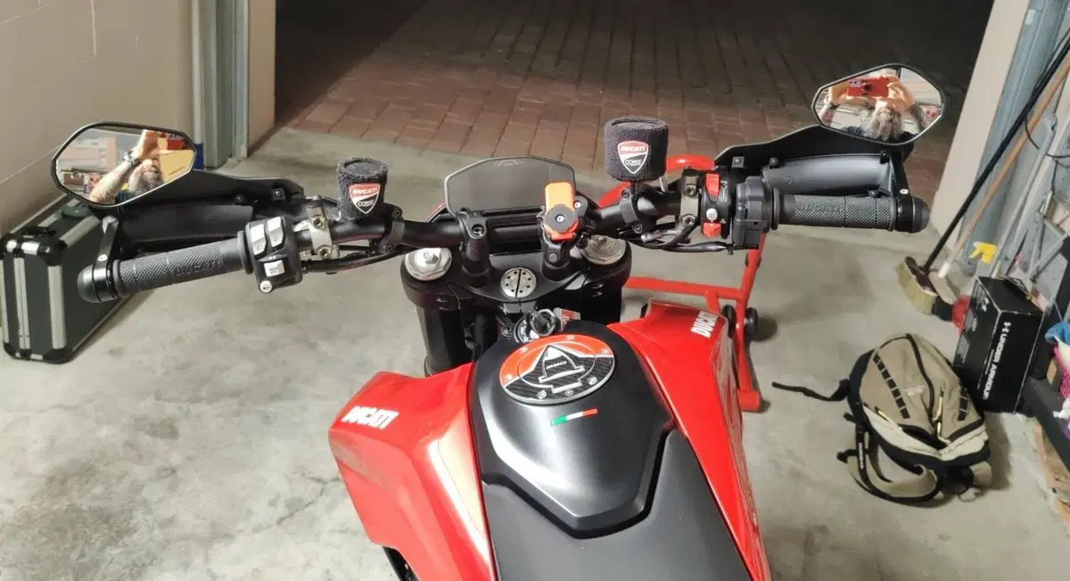 Ducati Hypermotard 950 (2022 - 25) (3)