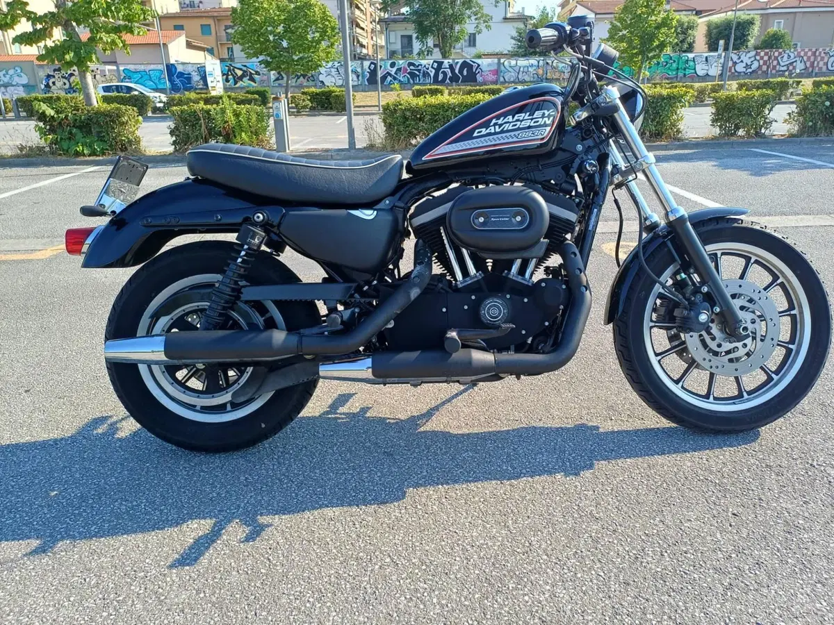 Harley-Davidson 883 R (2008 - 16) - XL 883R (2)