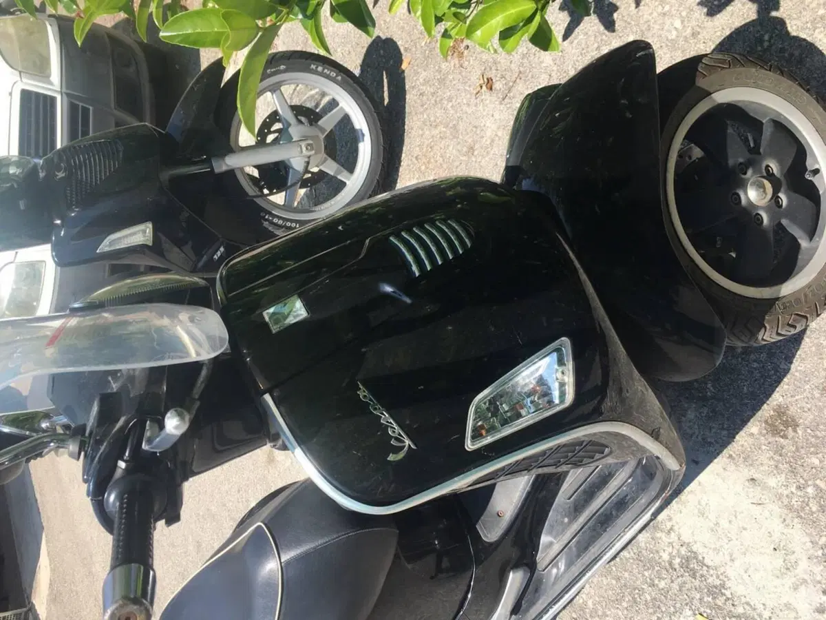 Vespa GTS 300 (2010 - 14) (2)