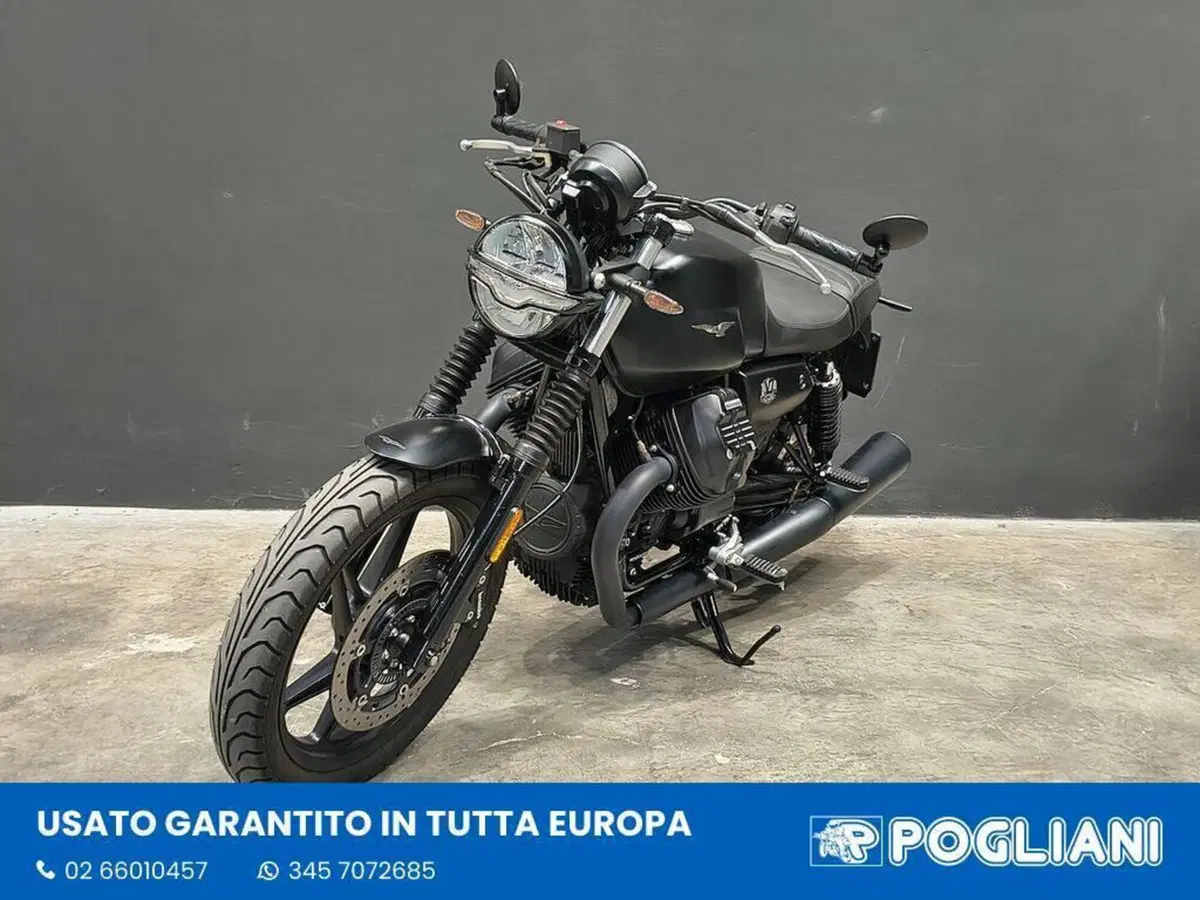 Moto Guzzi V7 Stone (2021 - 24) (4)