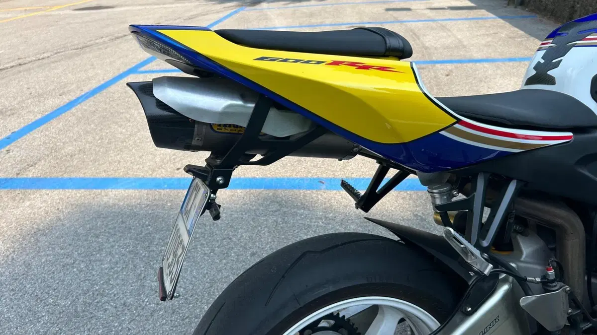 Honda CBR 600 RR (2005 - 06) (6)