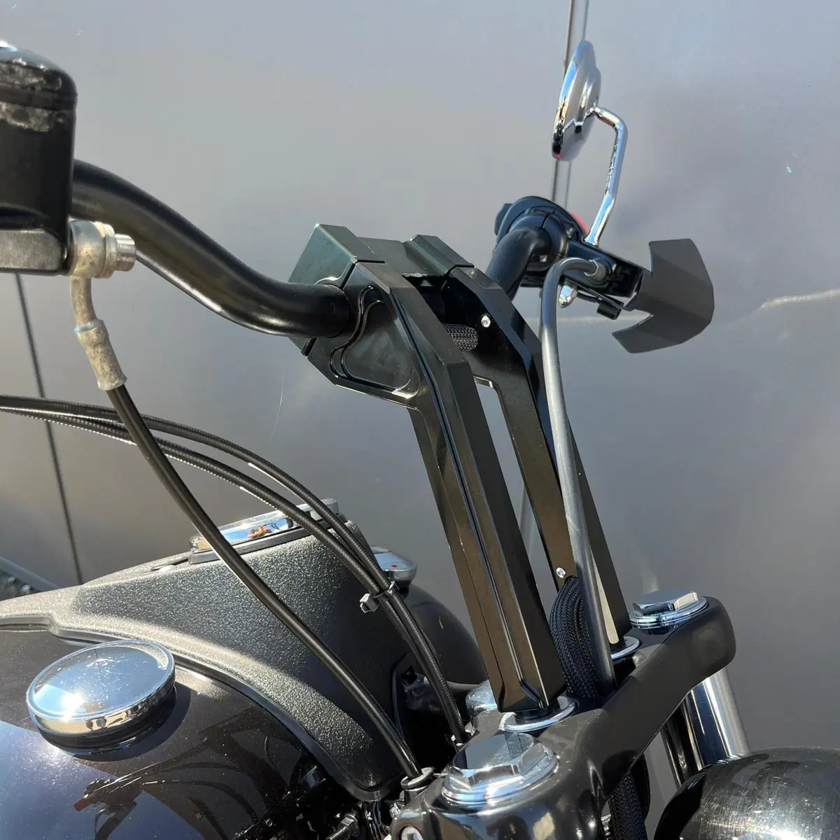 Harley-Davidson 1584 Street Bob (2008 - 15) - FXDB (5)