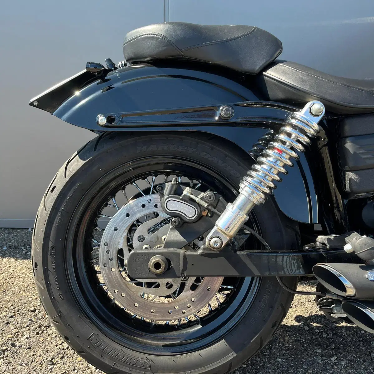 Harley-Davidson 1584 Street Bob (2008 - 15) - FXDB (8)