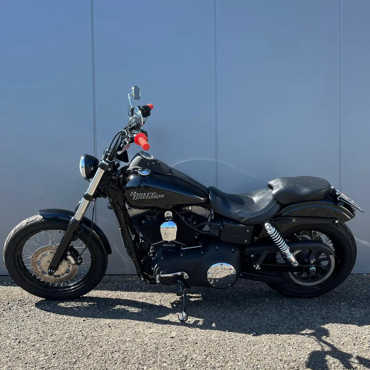 Harley-Davidson 1584 Street Bob (2008 - 15) - FXDB (16)