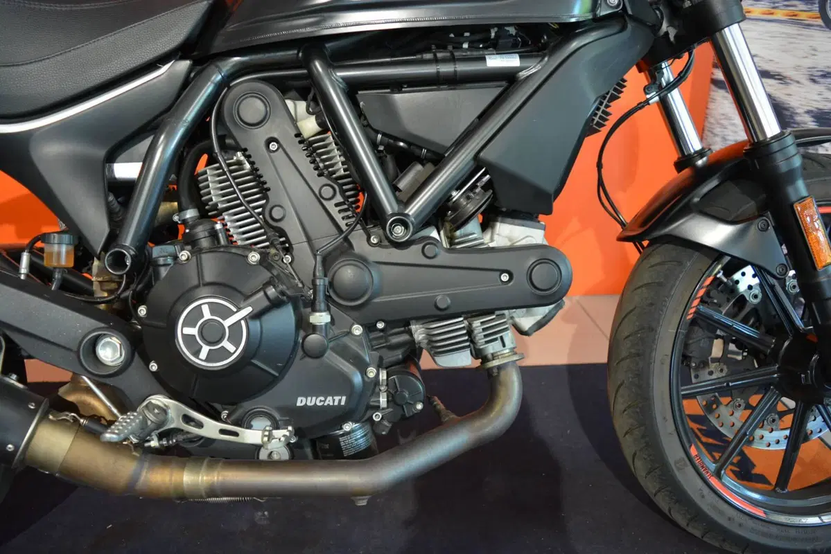 Ducati Scrambler 400 Sixty 2 (2016 - 21) (14)