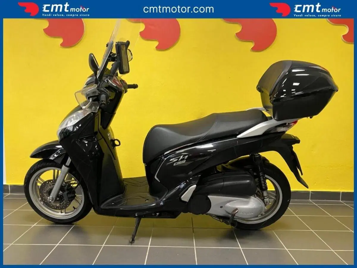 Honda SH 300 i ABS (2016 - 20) (3)