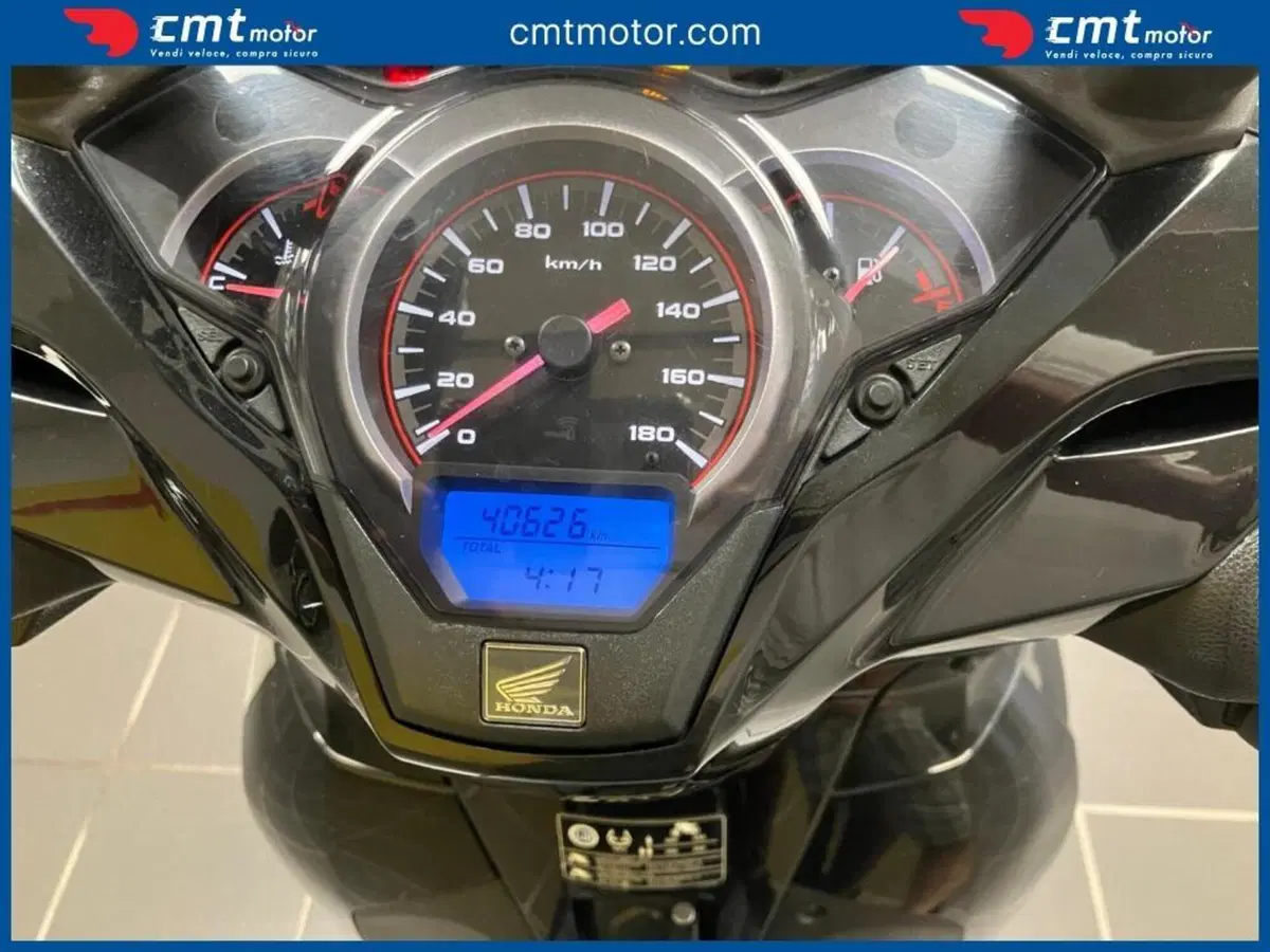 Honda SH 300 i ABS (2016 - 20) (5)