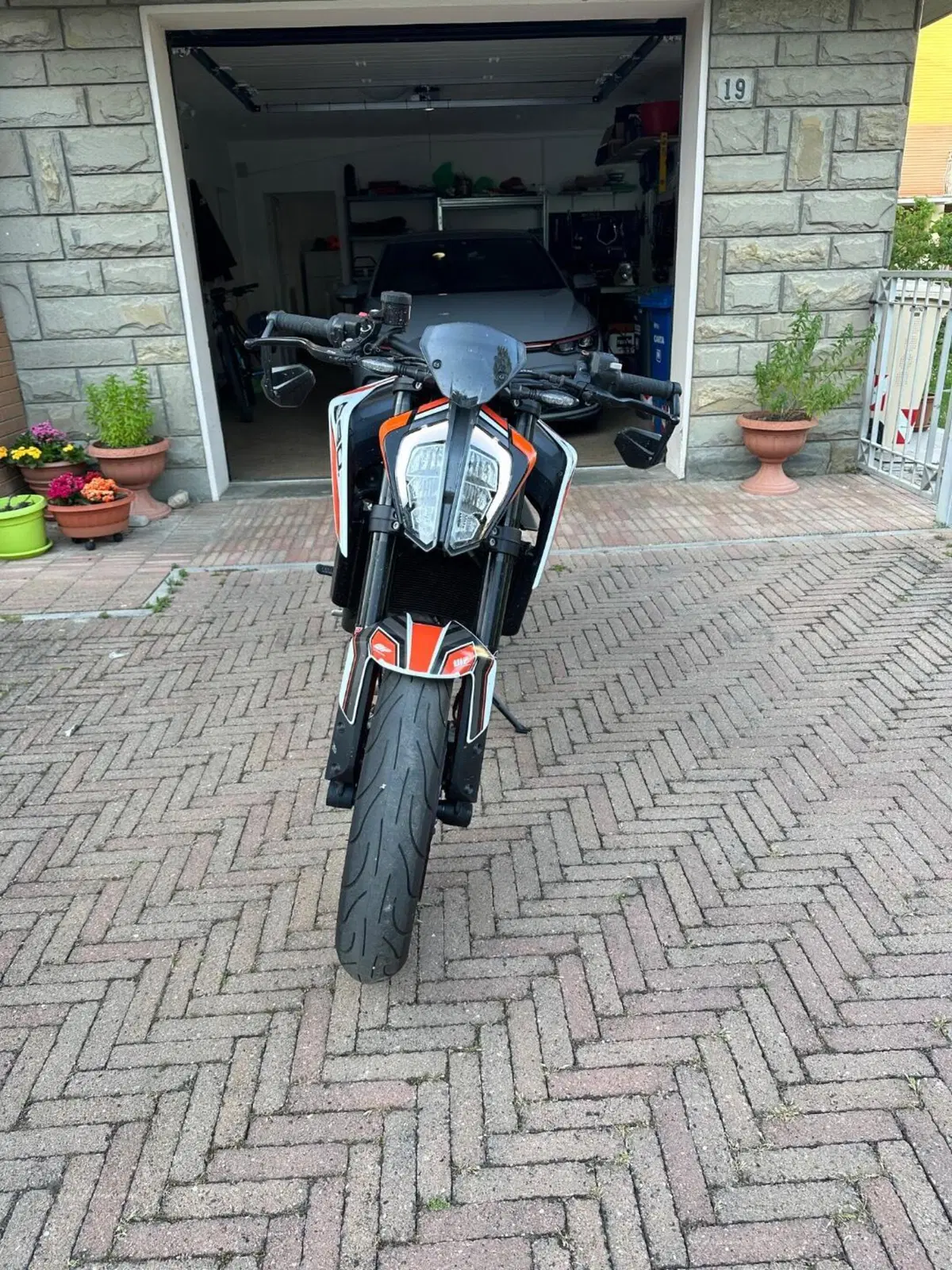 KTM 890 Duke R (2020) (4)