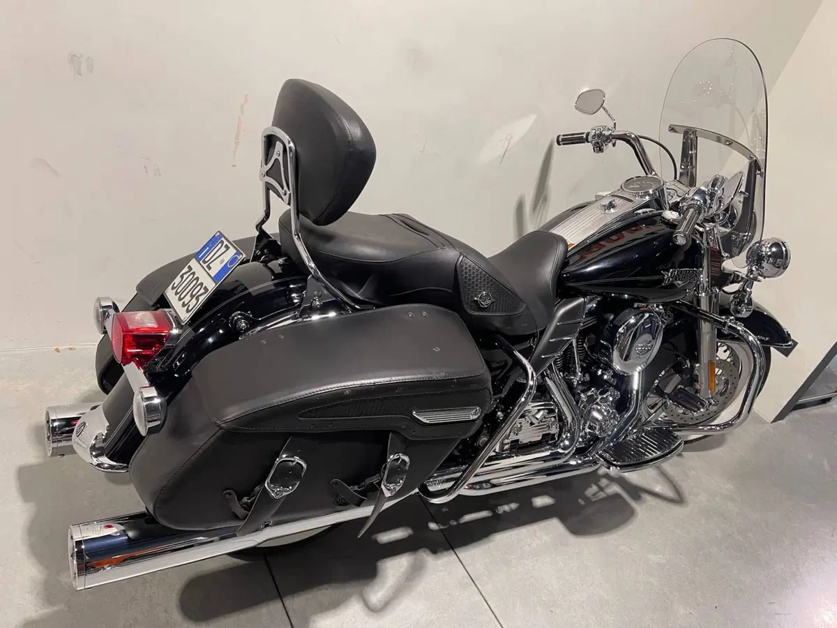Harley-Davidson 103 Road King Classic (2011 - 13) - FLHRC (4)