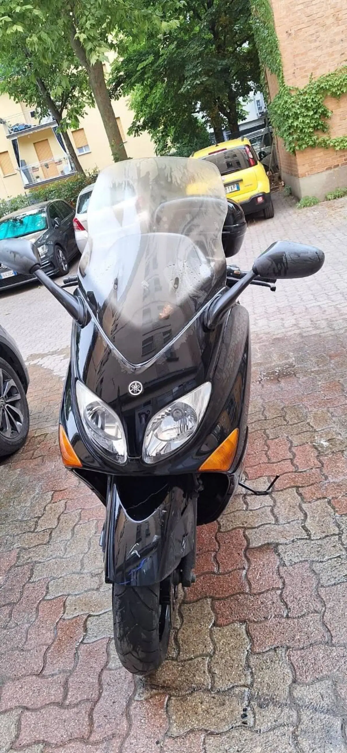 Yamaha T-Max 500 Black Max (2006 - 07) (4)