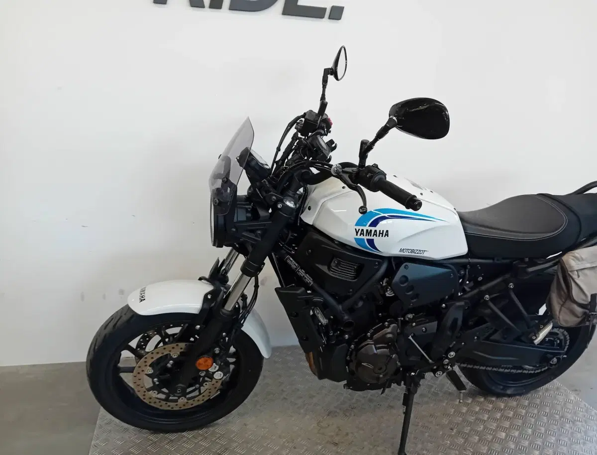 Yamaha XSR 700 (2022 - 26) (4)