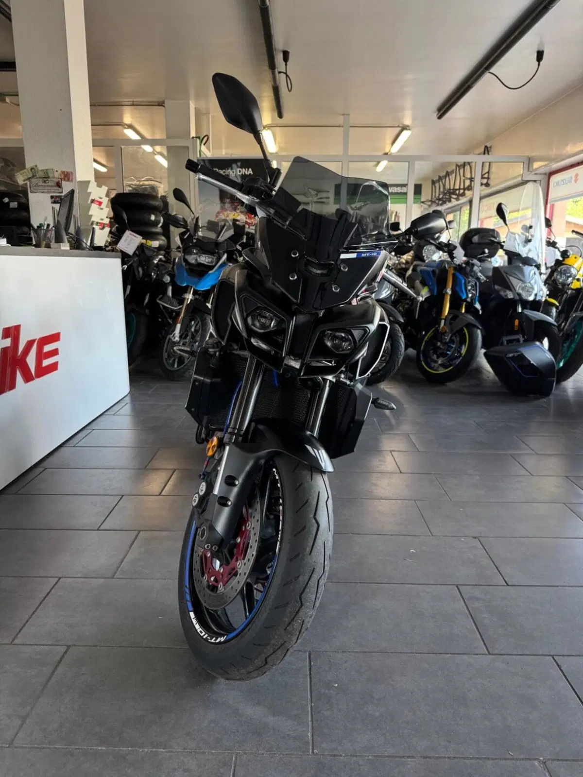 Yamaha MT-10 (2017 - 20) (3)