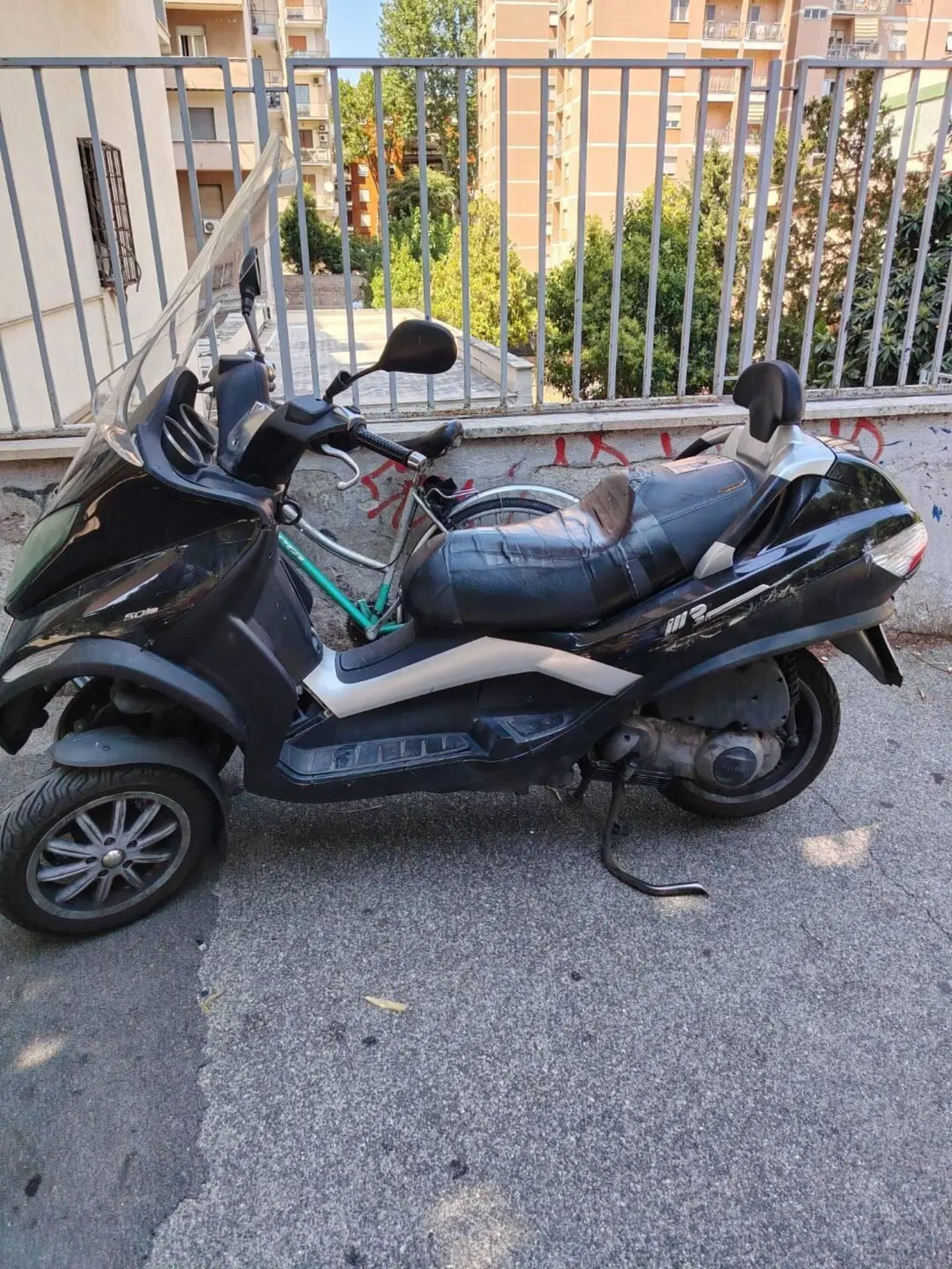 Piaggio MP3 250 i.e. (3)