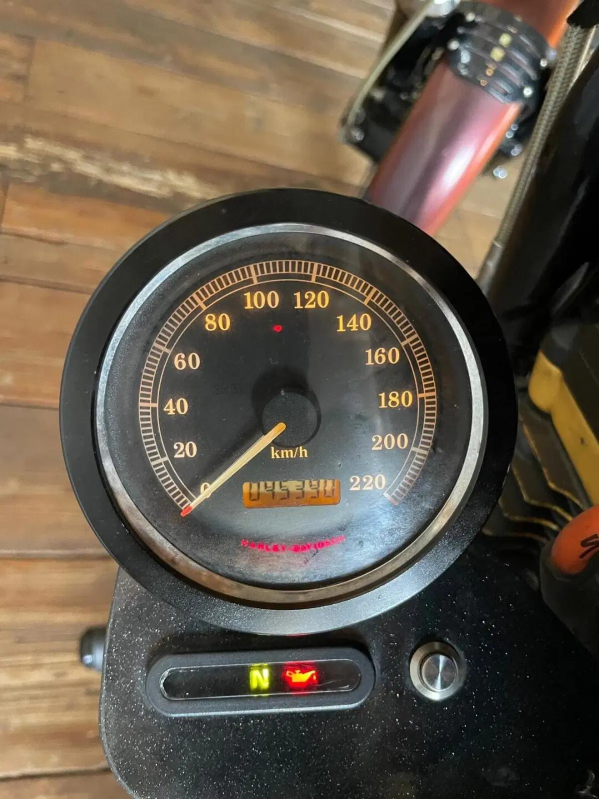 Harley-Davidson 1200 Custom (1995 - 00) - XL 1200C (9)