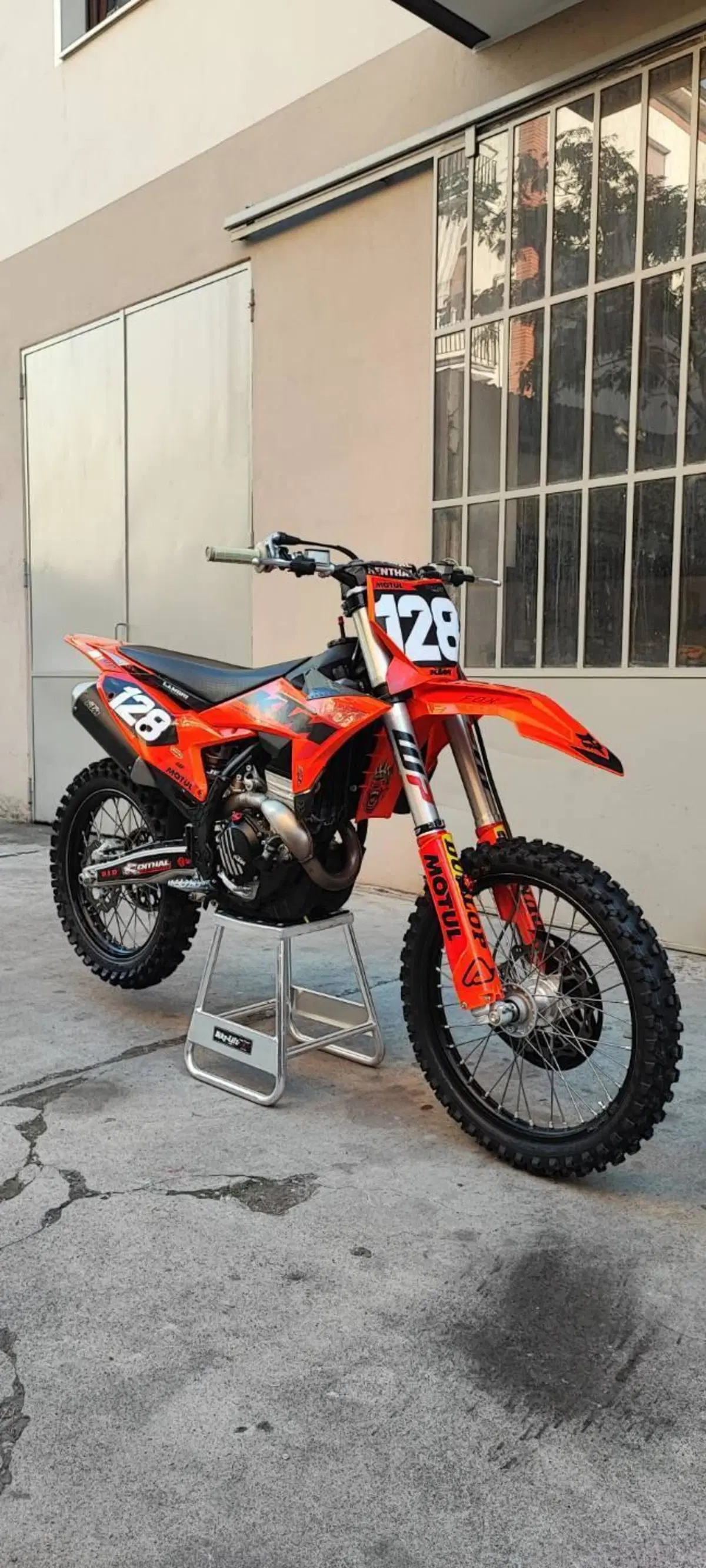 KTM 350 SX-F (2025) (8)