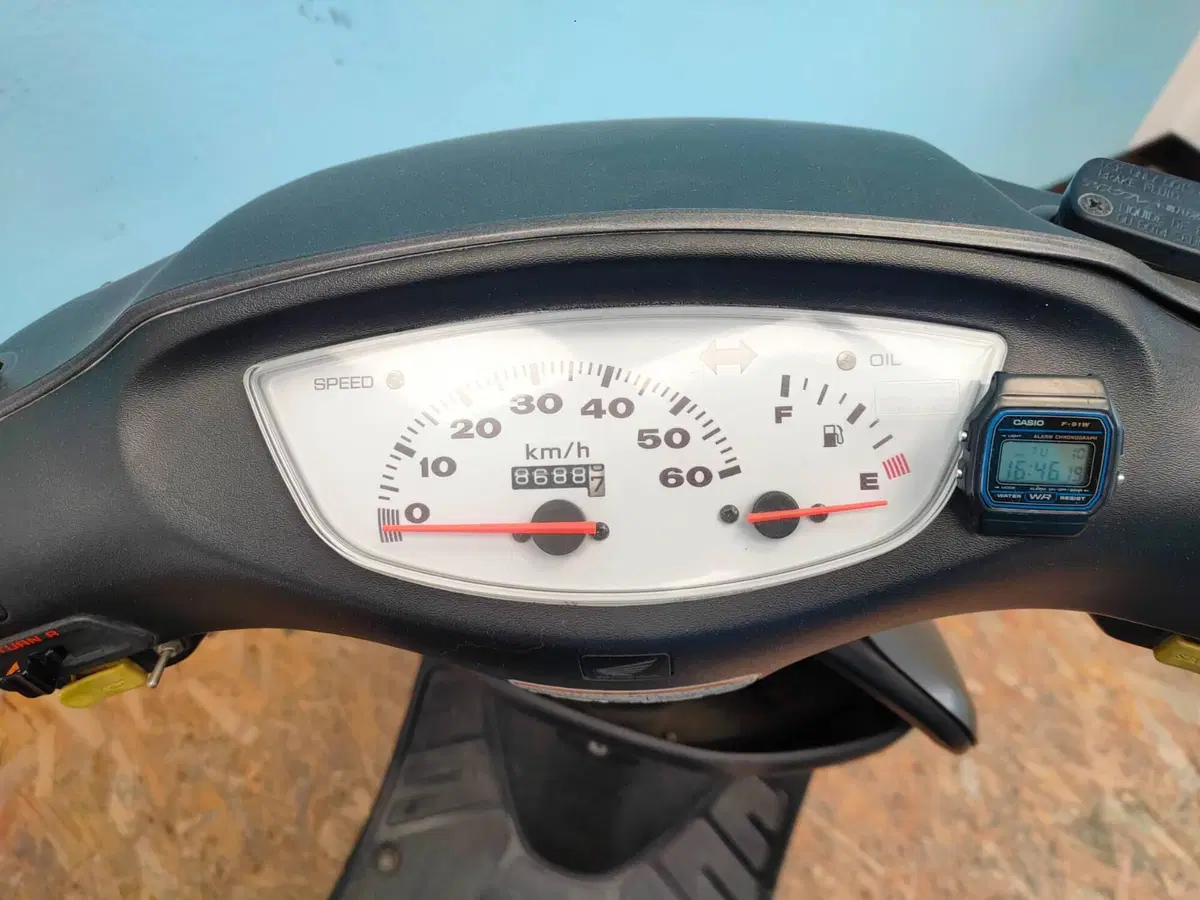 Honda Dio ZX 50 2T (6)