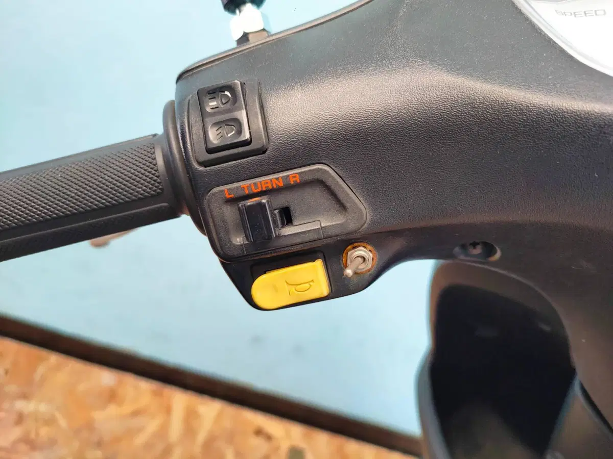 Honda Dio ZX 50 2T (11)