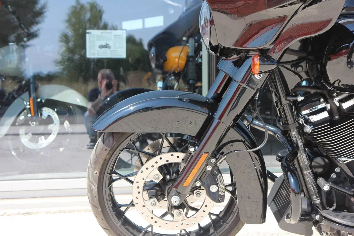 Harley-Davidson Street Glide Special (2021 - 23) (7)