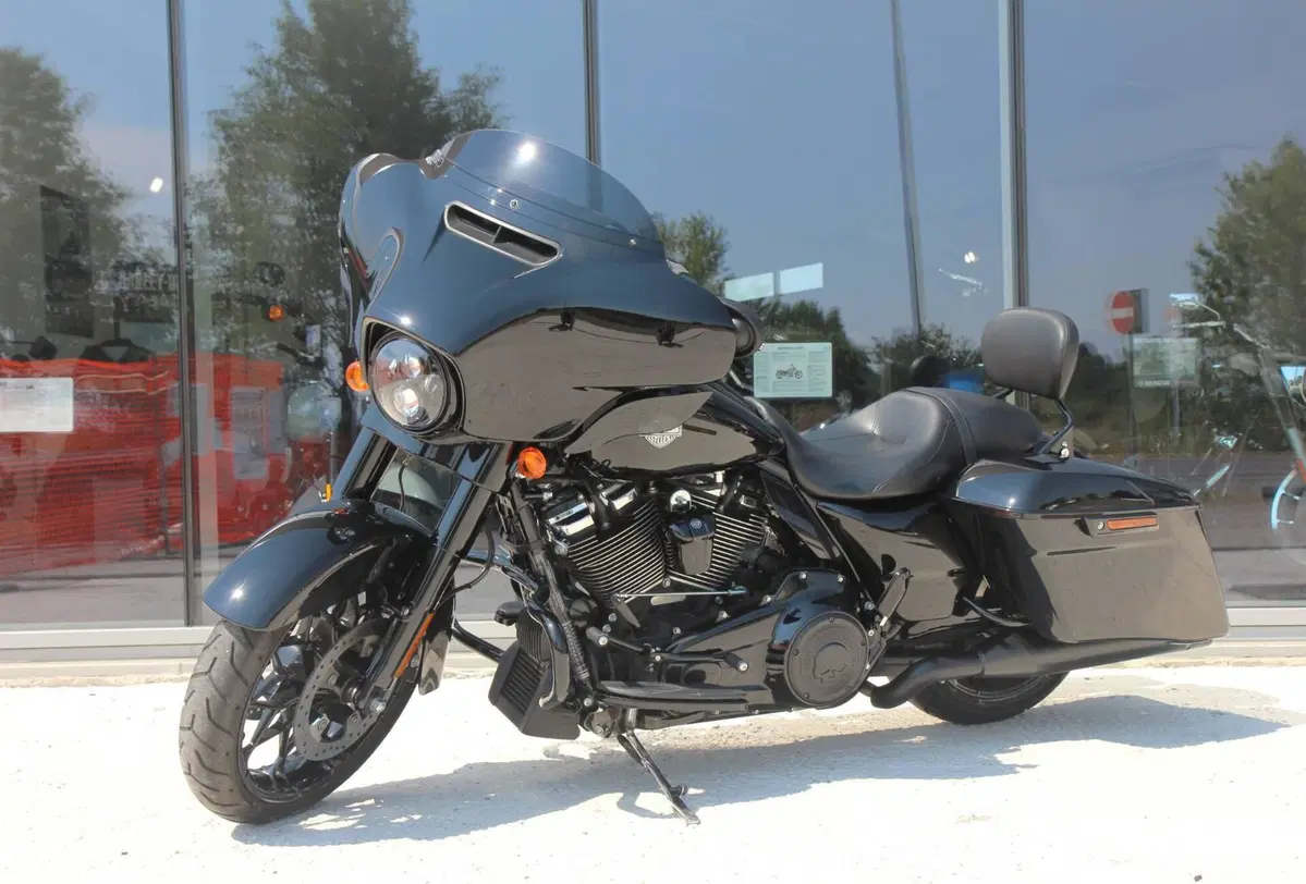 Harley-Davidson Street Glide Special (2021 - 23) (2)