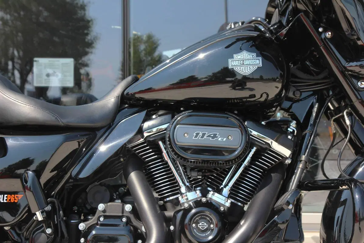 Harley-Davidson Street Glide Special (2021 - 23) (14)