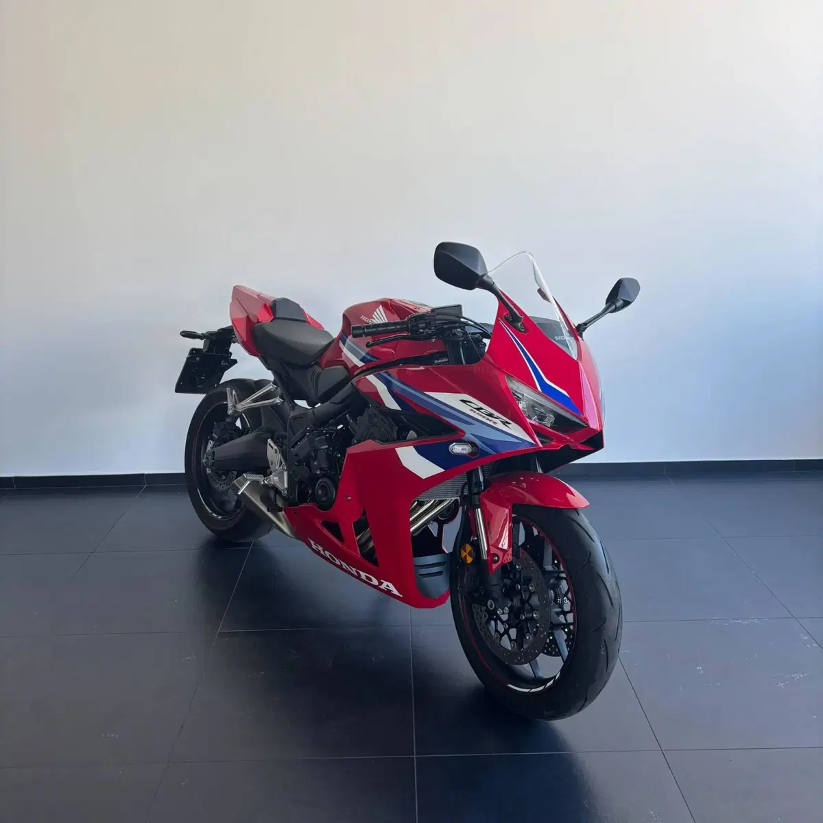 Honda CBR 650 R (2024 - 26) (2)