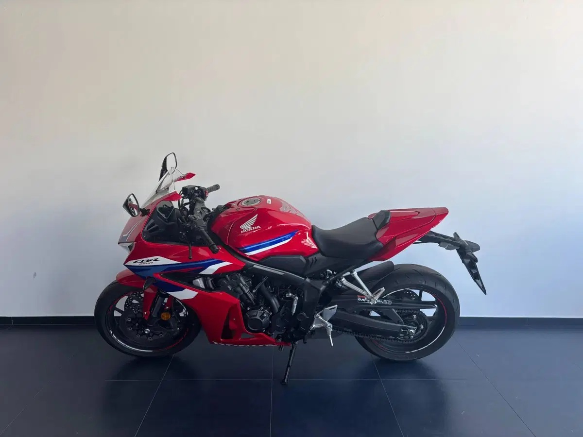 Honda CBR 650 R (2024 - 26) (4)