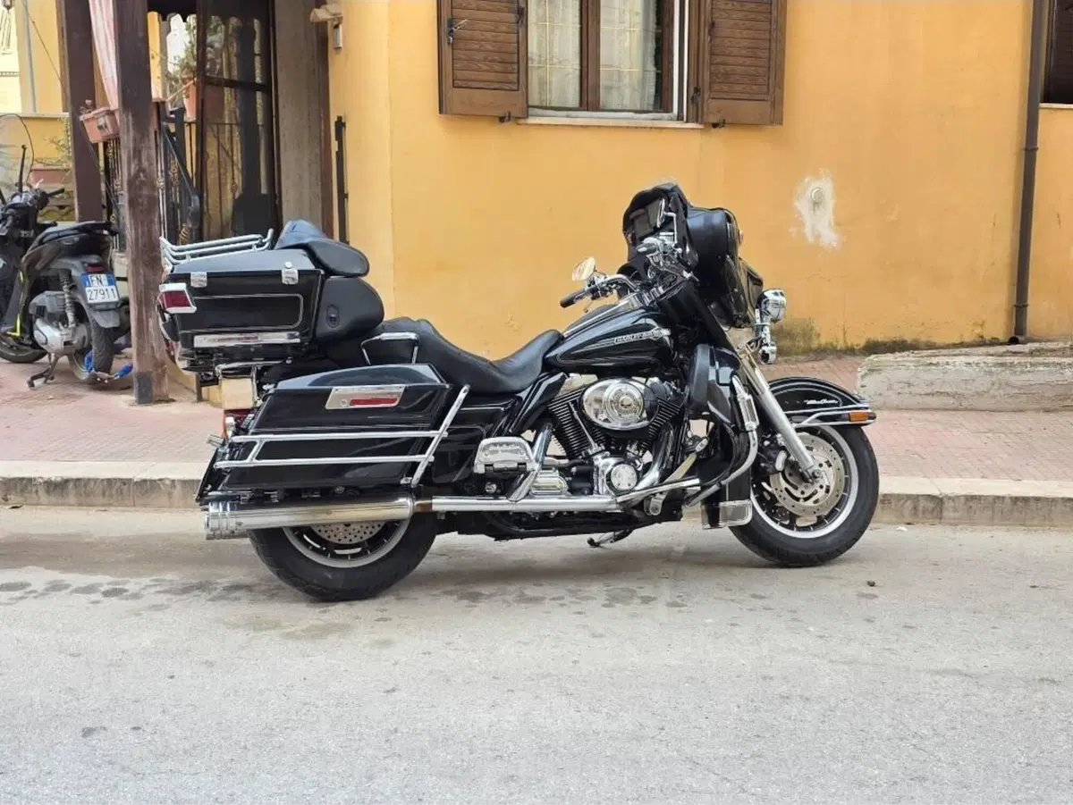 Harley-Davidson 1450 Electra Glide Ultra Classic (2003 - 05) - FLHTCUI
