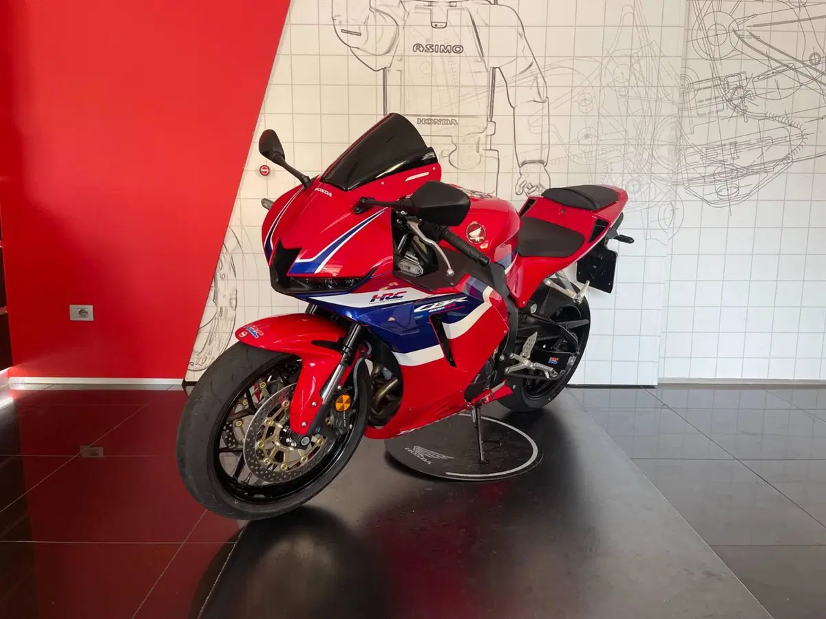 Honda CBR 600 RR (2024 - 26) (5)