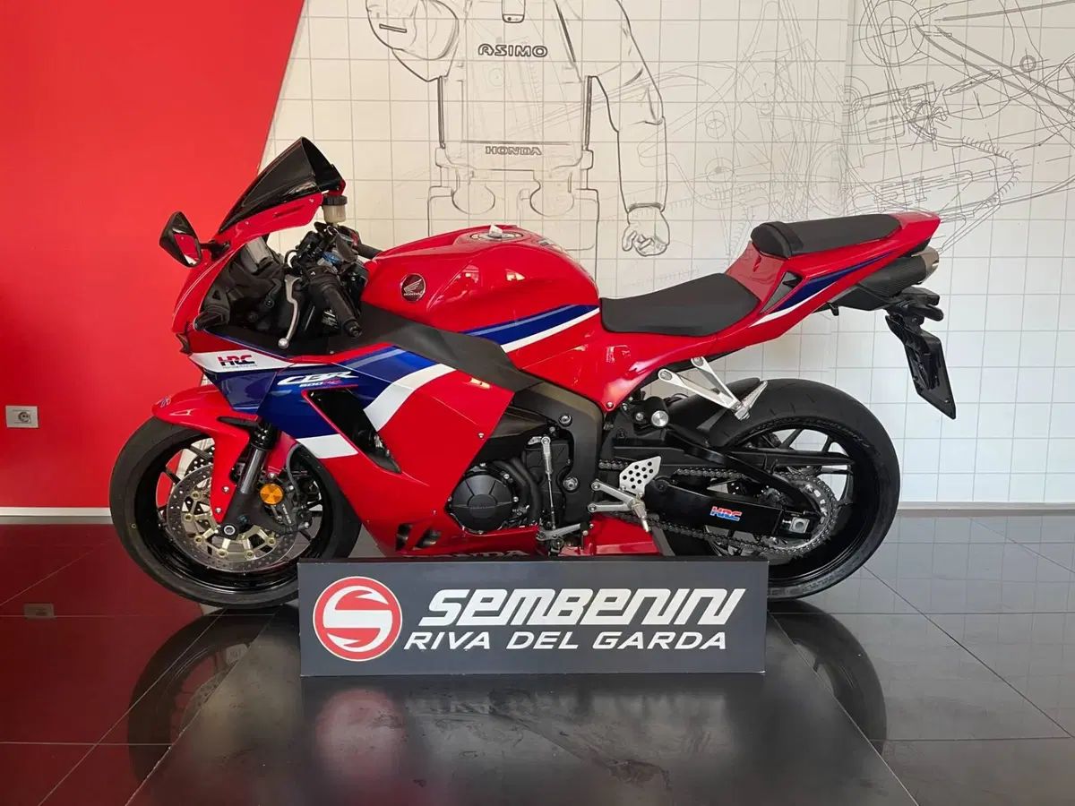 Honda CBR 600 RR (2024 - 26) (7)