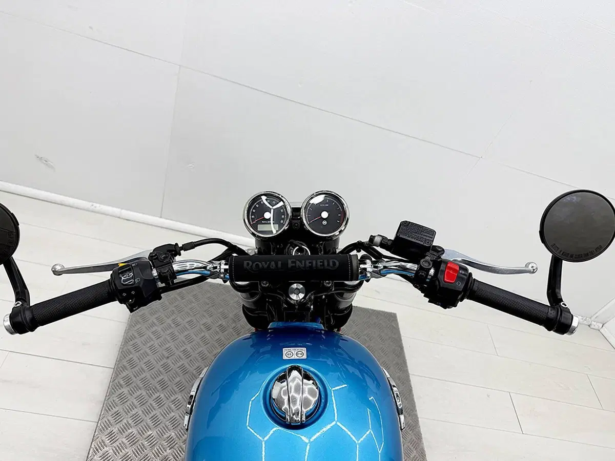 Royal Enfield Interceptor 650 (2021 - 26) (16)