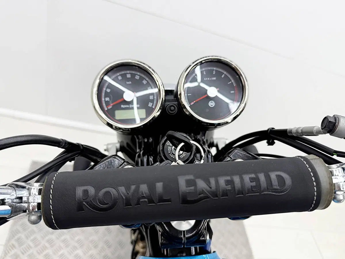 Royal Enfield Interceptor 650 (2021 - 26) (17)