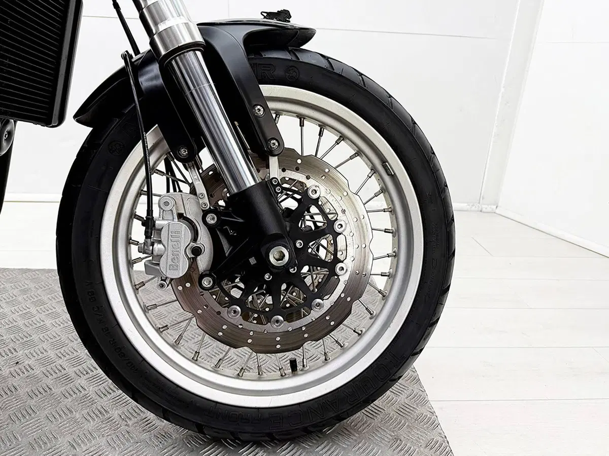 Benelli Leoncino 500 Trail (2021 - 26) (12)