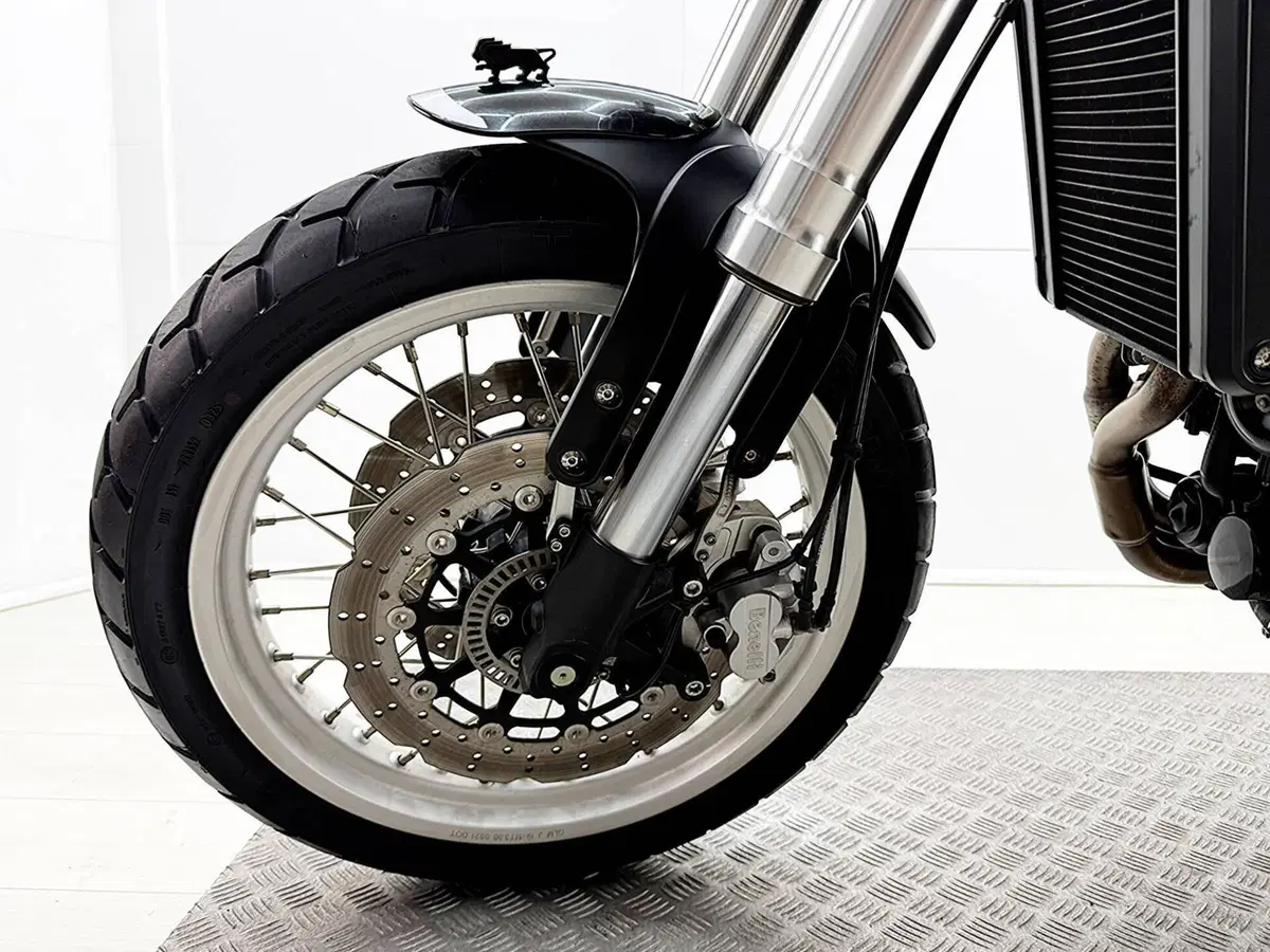 Benelli Leoncino 500 Trail (2021 - 26) (13)