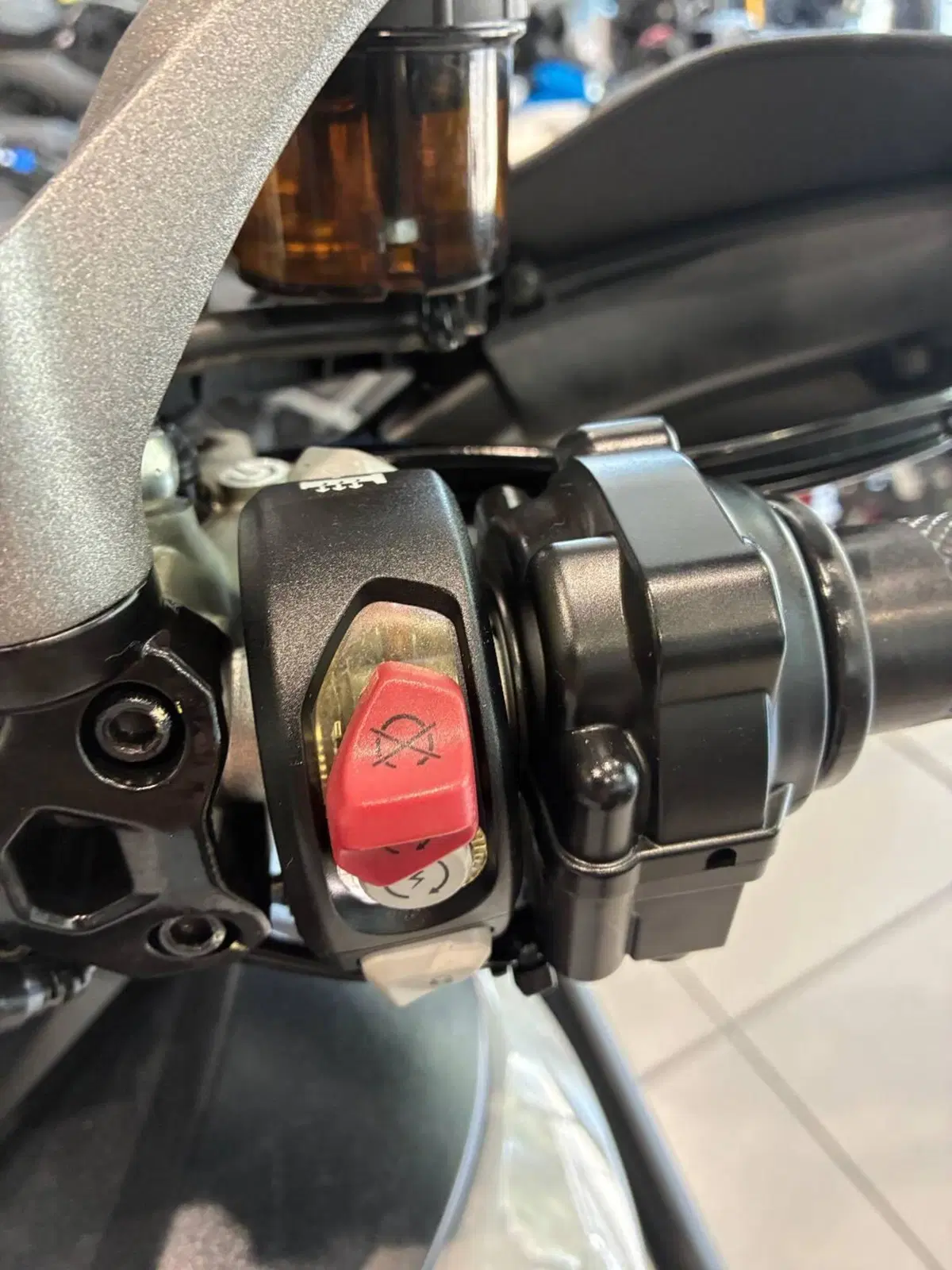 Ducati Multistrada 950 S (2019 - 20) (9)