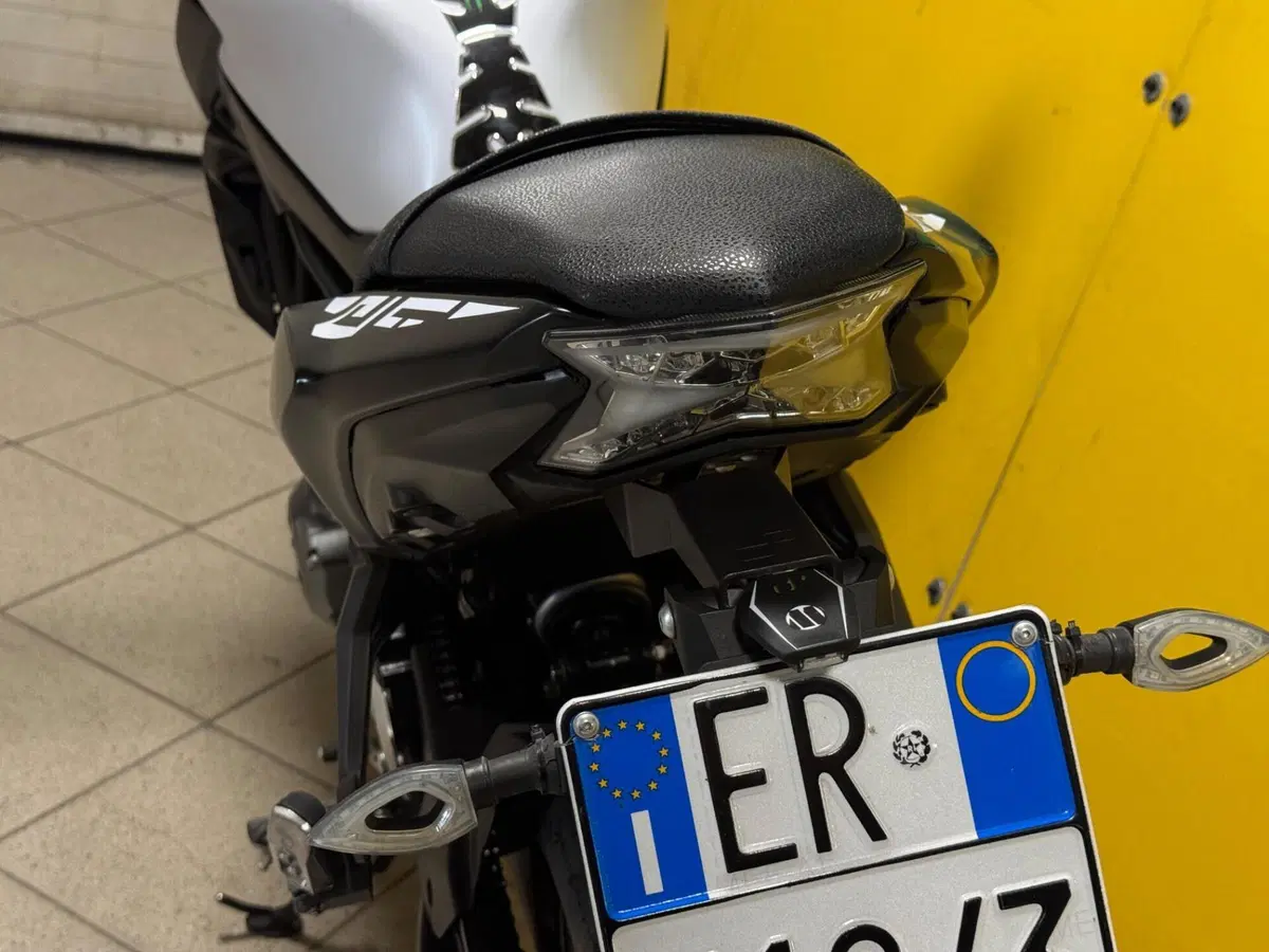 Kawasaki Z 650 (2017 - 19) (8)