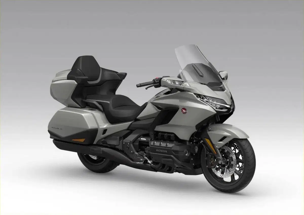 Honda GL 1800 Gold Wing Tour (2025 - 26) (4)