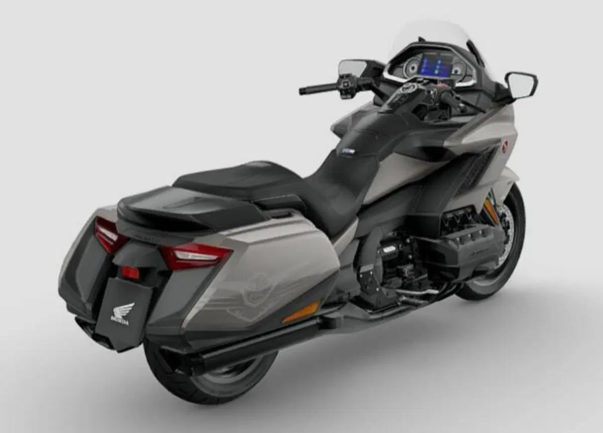 Honda GL 1800 Gold Wing (2026) (3)