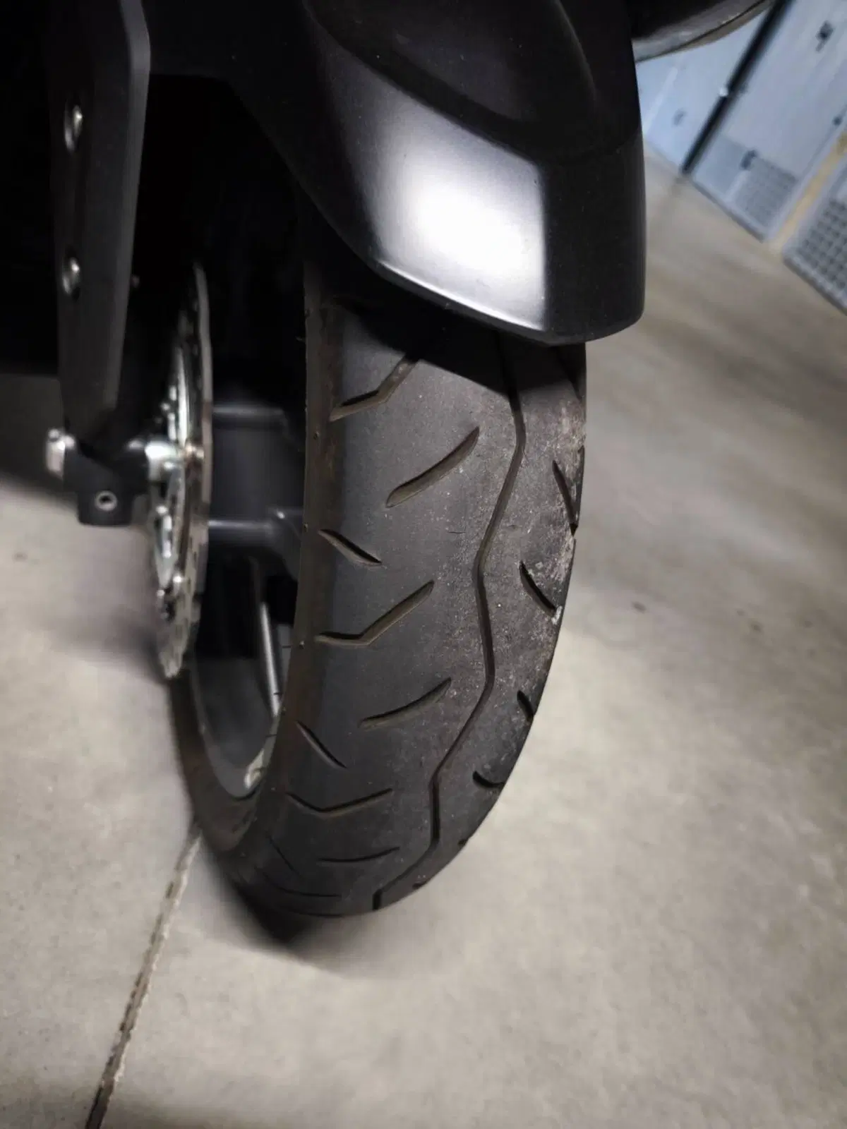 Kymco AK 550 ETS (2021 - 26) (4)