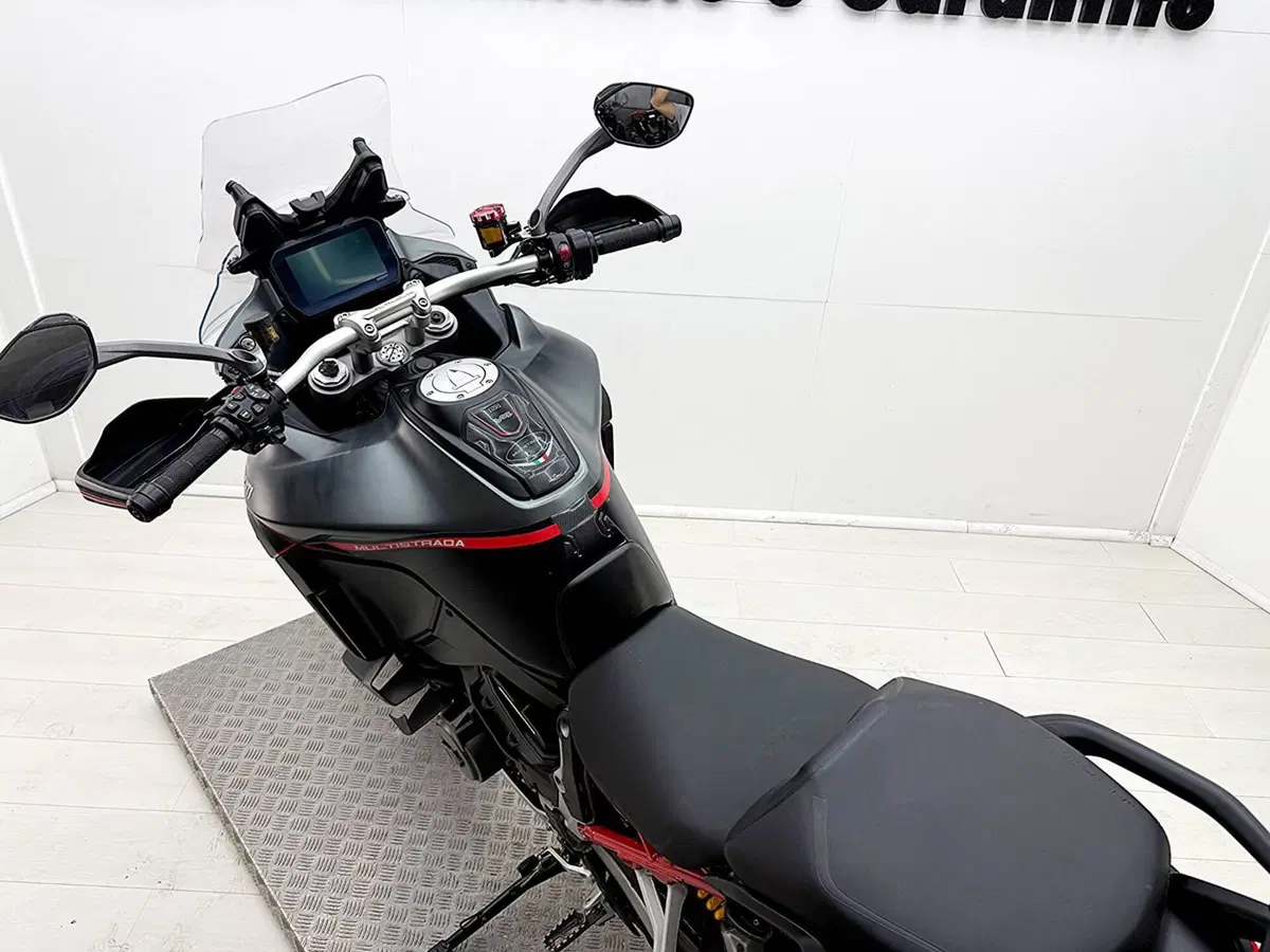 Ducati Multistrada V4 S (2021 - 24) (17)