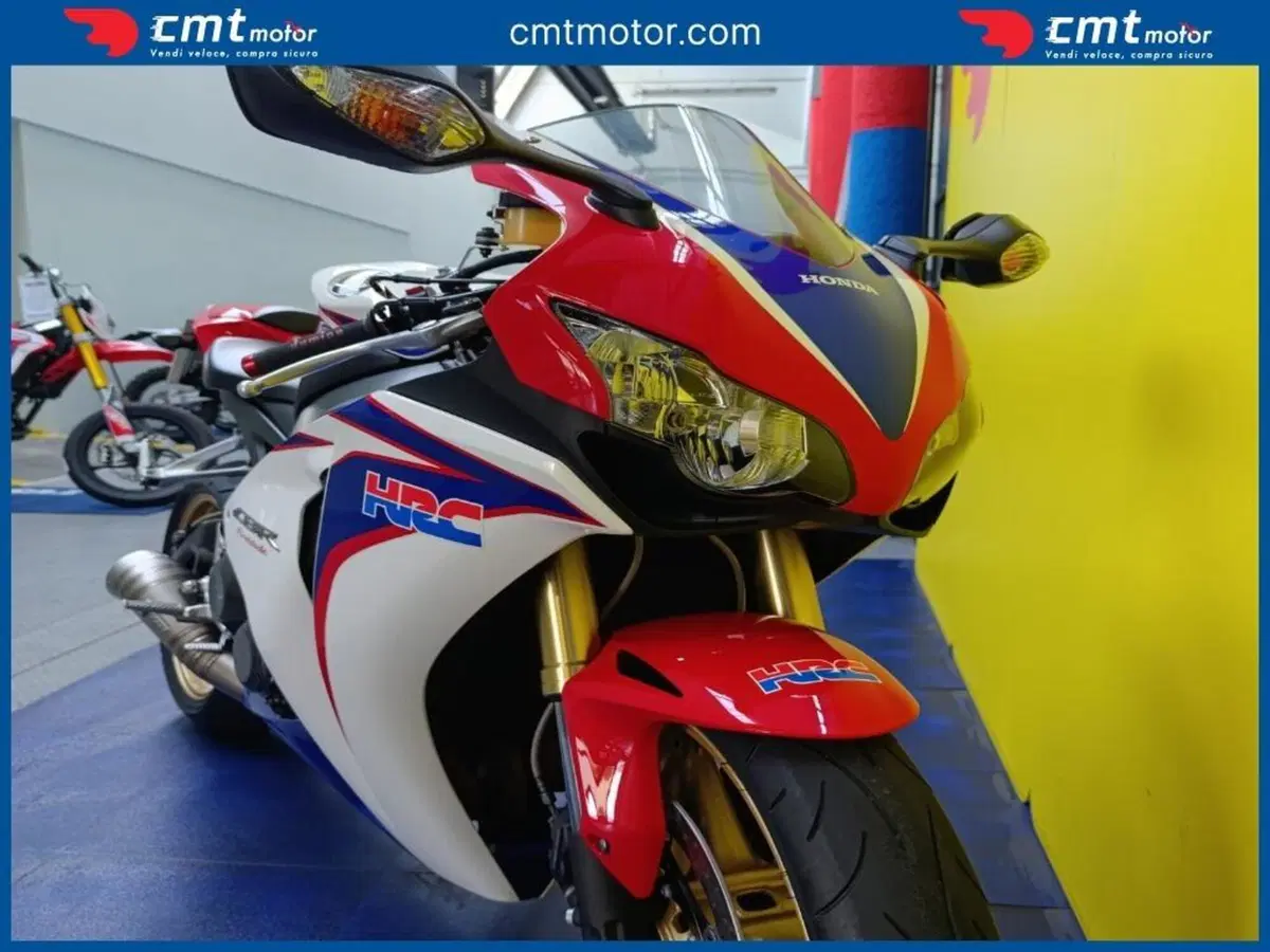 Honda CBR 1000 RR Fireblade (2008 - 11) (9)