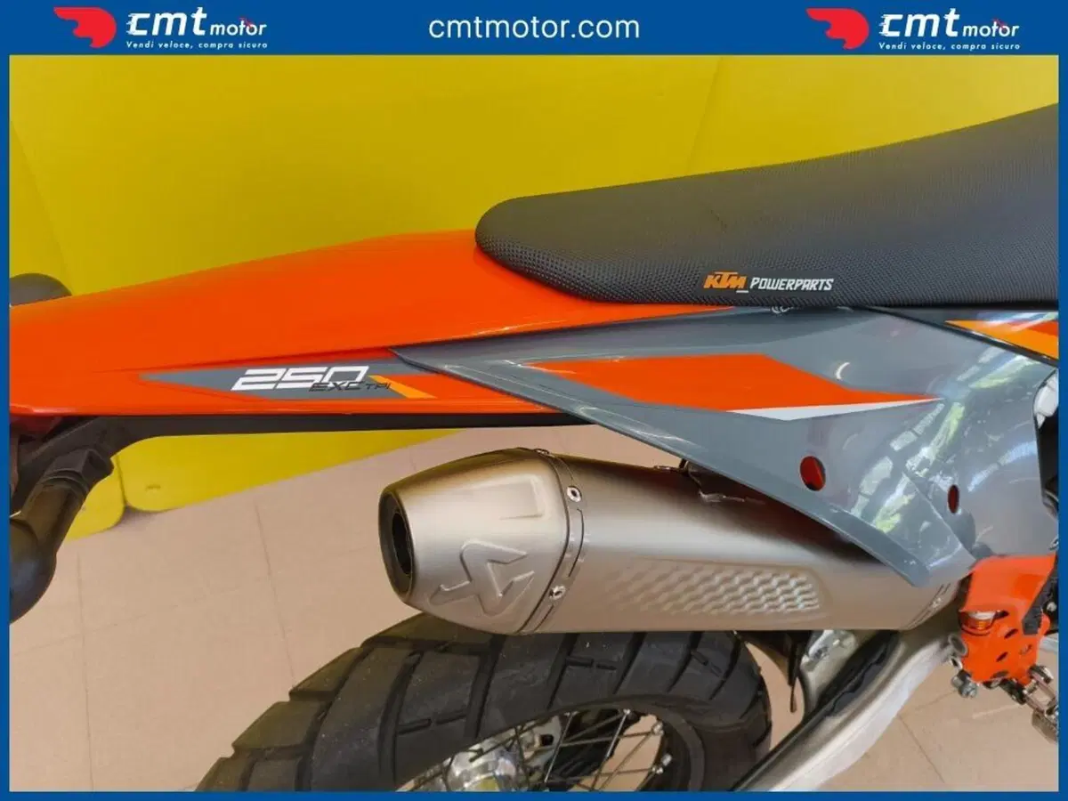 KTM 250 EXC TPI (2021) (8)