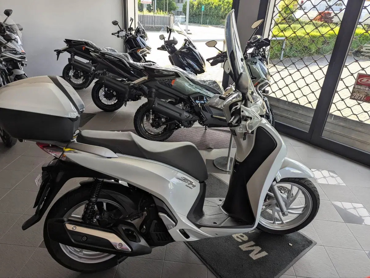Honda SH 125 i ABS (2013 - 17) (4)