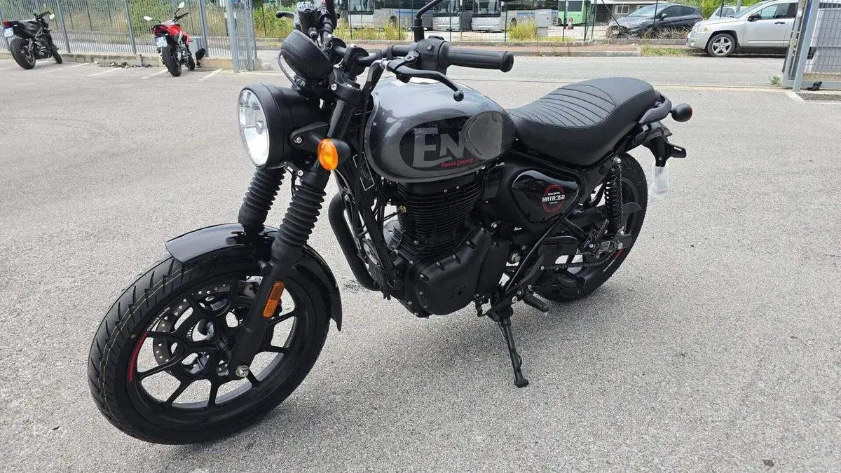 Royal Enfield HNTR 350 (2022 - 26) (3)