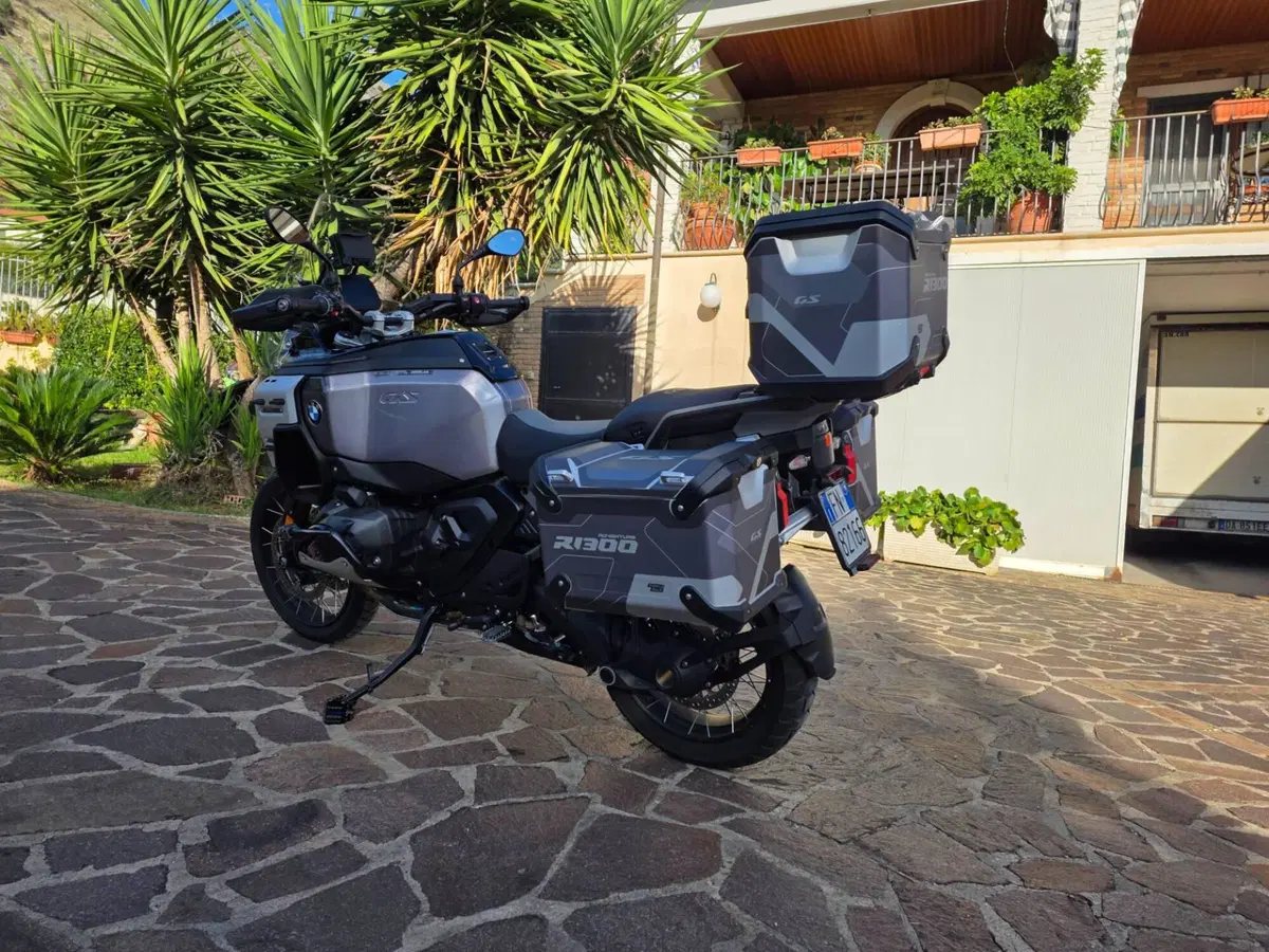 Bmw R 1300 GS Adventure Triple Black (2025 - 26) (10)