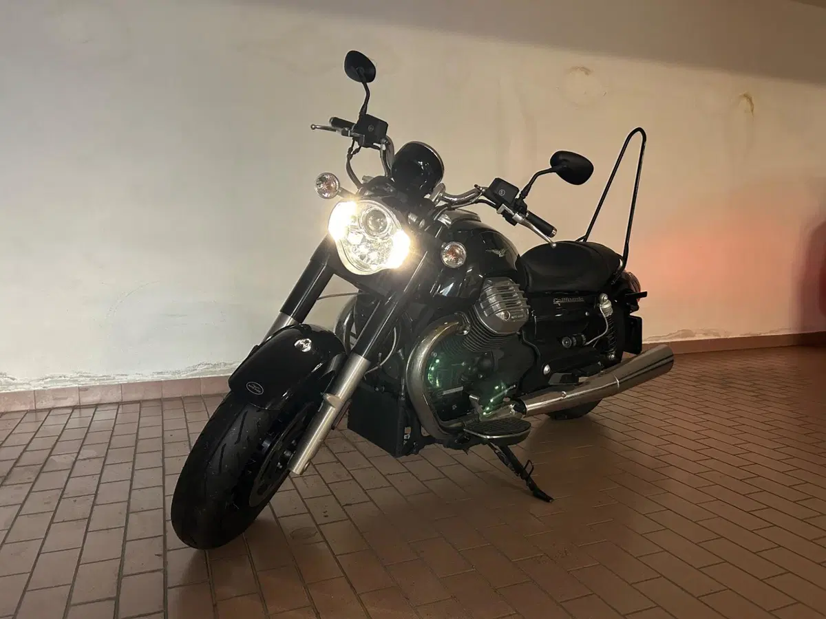 Moto Guzzi California 1400 Custom (2012 - 16) (8)