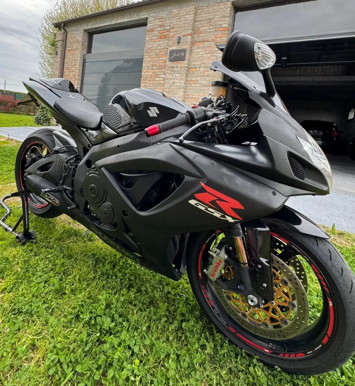 Suzuki GSX R 750 (2006 - 07) (4)